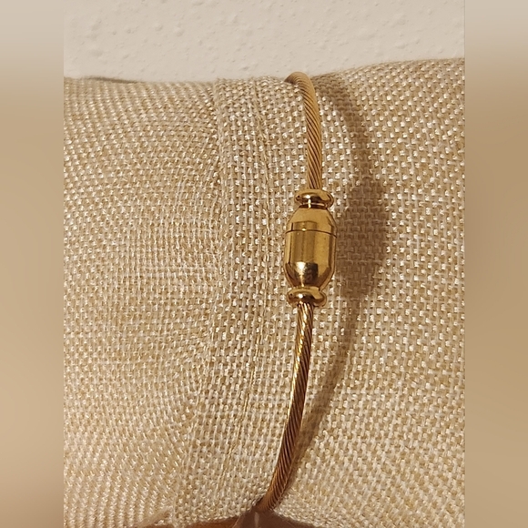 Gold Toneand Evil Eye Bracelet - Picture 3 of 5